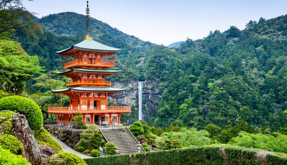 Nachi,,Japan,At,The,Pagoda,Of,Seigantoji,And,Nachi,No