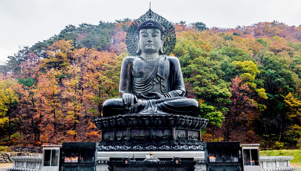 Buddha,In,The,Sinheungsa,Temple,At,Seoraksan,National,Park,,South